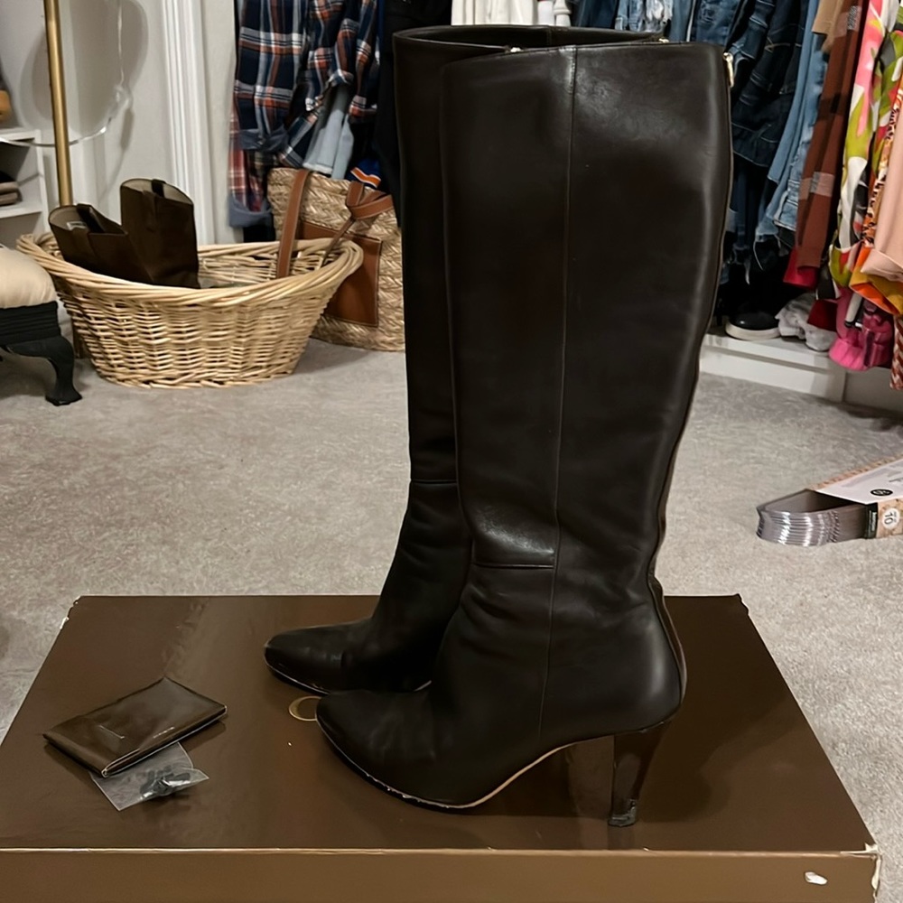 Gucci soft leather boots